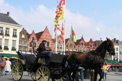 En-la-Grote-Markt-de-Brujas-1