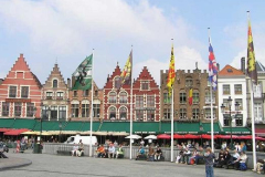 brujas-plaza-markt