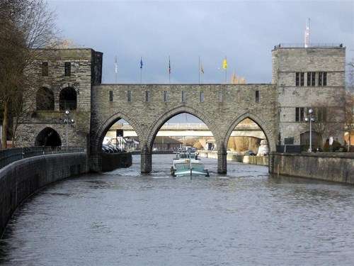 Puente de los Agujeros