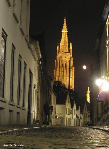 Vrouwekerk en Brujas