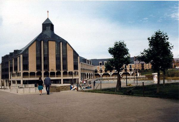 Lovaina la Nueva - plaza