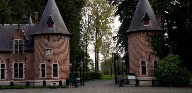 Castillo de Ooidonk entrada jardín