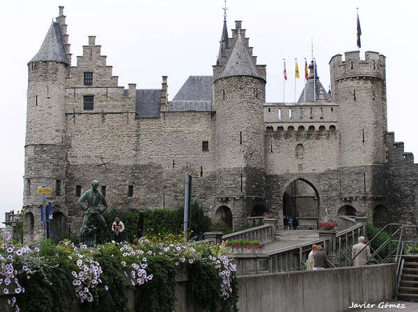 Castillo en el Steen de Amberes